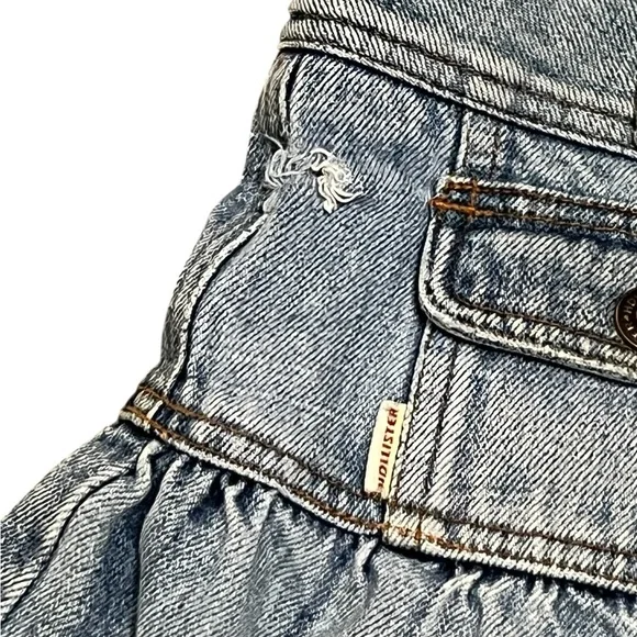Hollister Y2K denim ruffle low rise micro mini skirt with raw hem - Picture 5 of 11